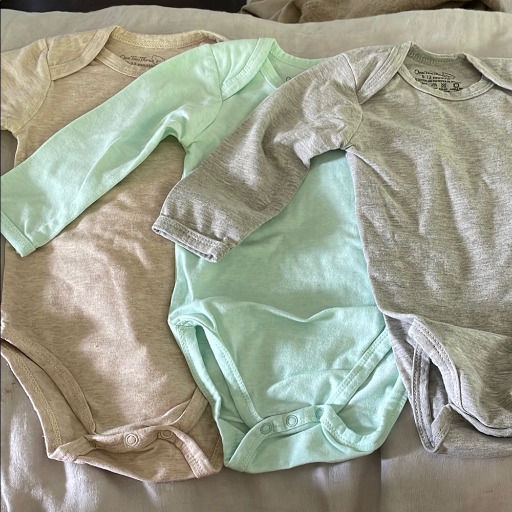 NWOT Gender Neutral Baby Long Sleeve Bodysuits - Oatmeal, Mint, Gray